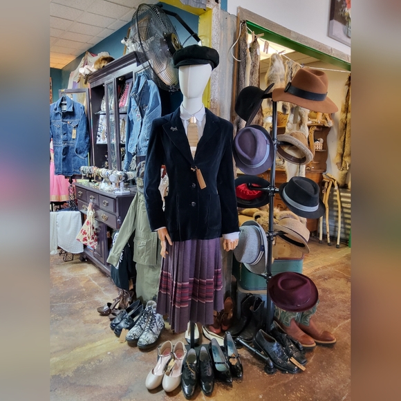 Meet your Posher, Jennifer - Picture 15 of 16